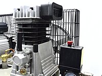 100L Oil Lubricated Air Compressor type Z 8 bar 390 L/min G80303 GEKO 100L Oil Lubricated Air Compressor type Z 8 bar 390 L/min G80303 GEKO